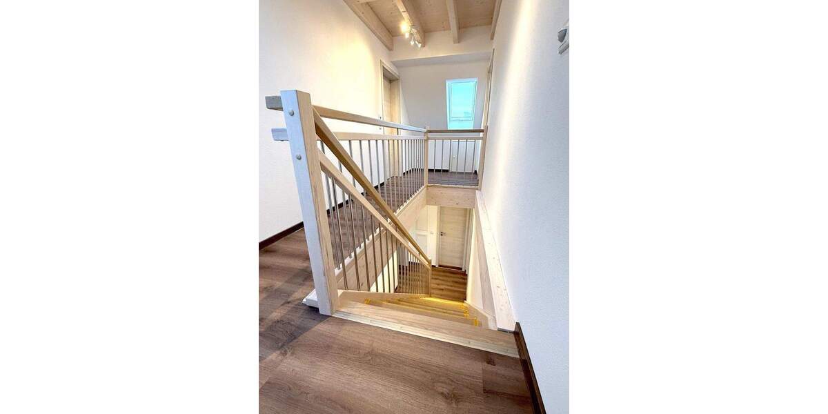 Etagenwohnung Ellingen - 4 Zimmer, 140 m&sup2;, 1.470&euro; | Angebot:24391668