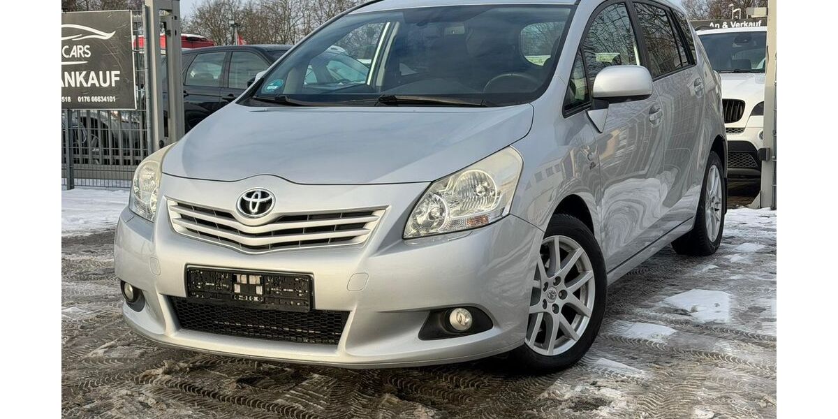 Toyota Verso 148.000 km 7.490 &euro; Hannover 30179
