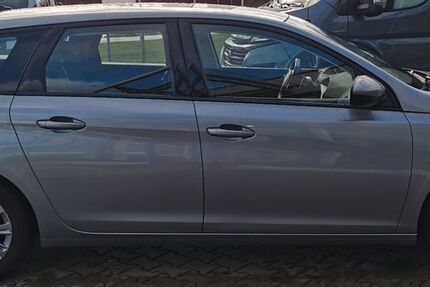 Peugeot 308 81.900 km 14.390 &euro; Trier 54296