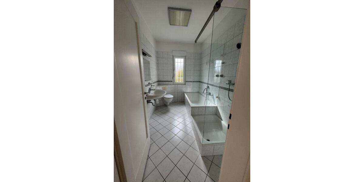 Etagenwohnung Minden - 4 Zimmer, 97 m&sup2;, 740&euro; | Angebot:26340352