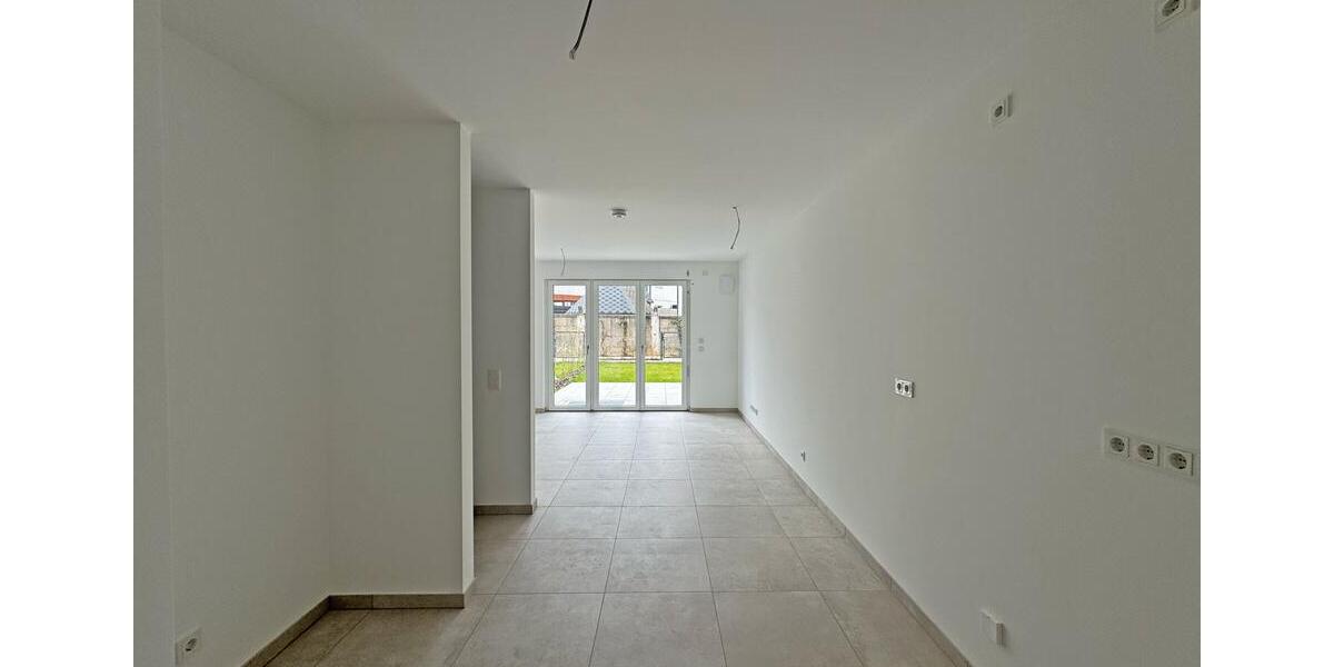 Reihenhaus Nürnberg Almoshof - 4 Zimmer, 105 m&sup2;, 1.890&euro; | Angebot:26313322