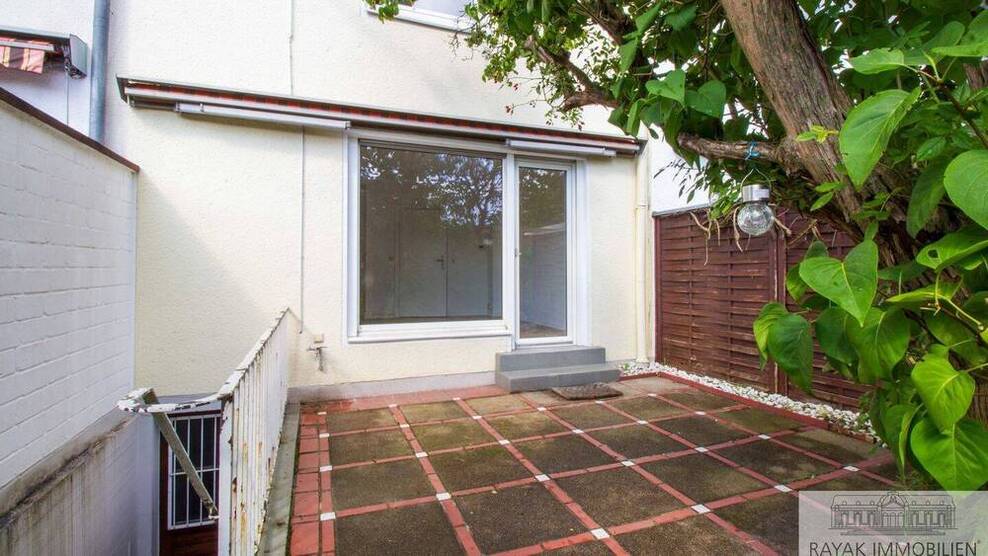 Harmonisches Wohnen: Gepflegtes Reihenmittelhaus mit komfortablen Garten in ruhiger Lage
