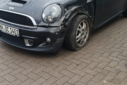 Mini Cooper S Cabrio (R57) 164.241 km 5.500 € Hamburg 20038