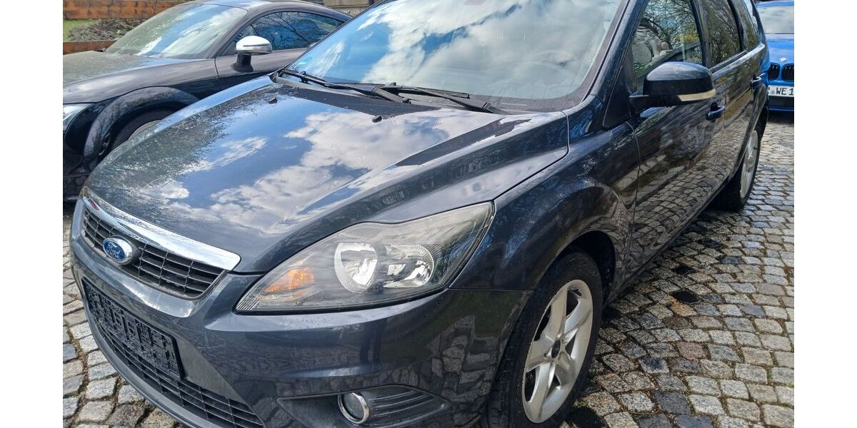 Ford Focus 183.000 km 2.999 &euro; Regensburg-Bernhardswald 93170