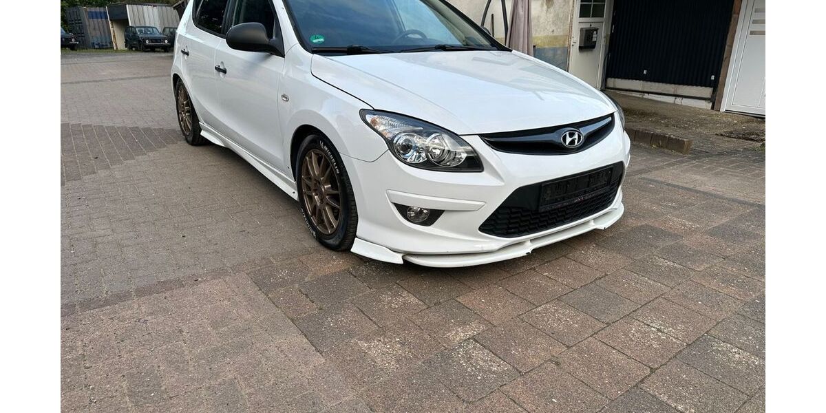 Hyundai i30 174.840 km 3.400 &euro; Altenkirchen 57610