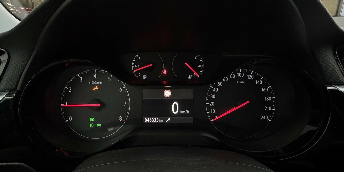 Opel Corsa 1.2 Turbo Elegance CarPlay DAB 46.331 km 11.220 &euro; Lich 35423