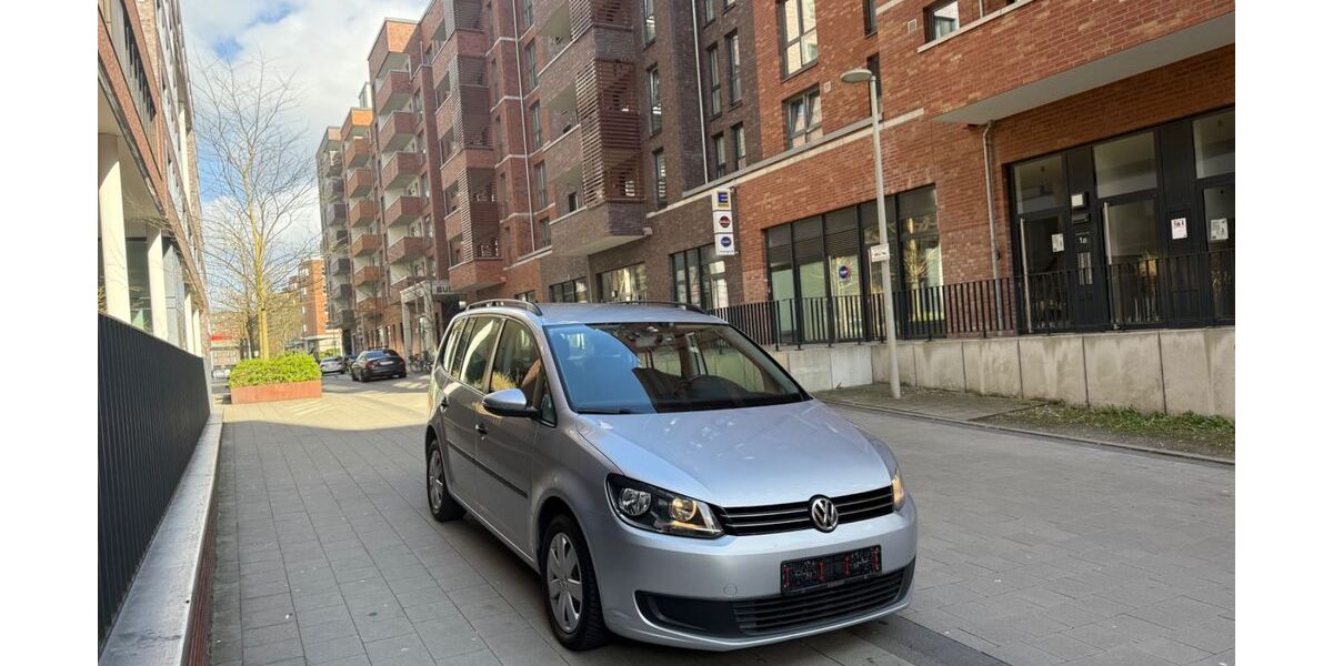 VW Touran 73.000 km 12.499 &euro; Hamburg 20097
