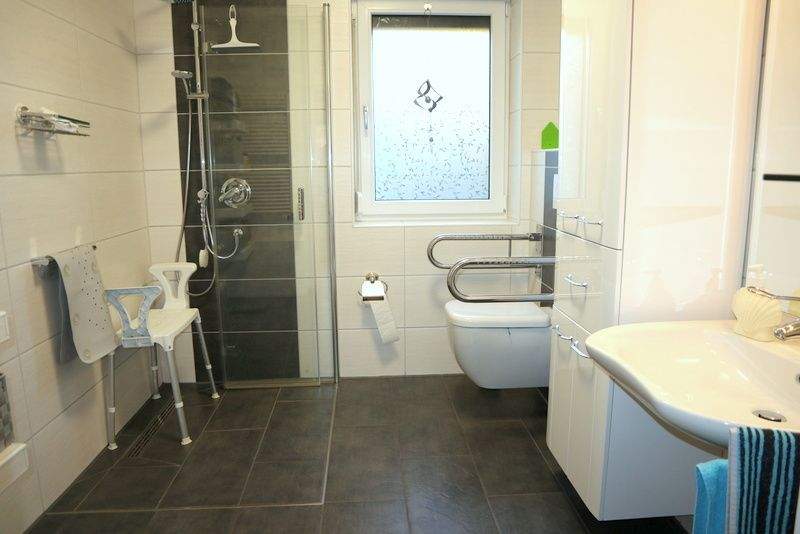 Mehrfamilienhaus, Wohnhaus Ganderkesee Schierbrok - 7 Zimmer, 210 m&sup2;, 435.000&euro; | Angebot:25738604