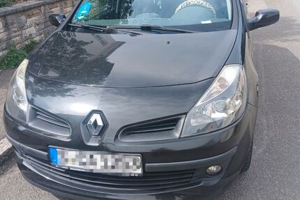 Renault Clio 170.000 km 2.600 &euro; Stuttgart 70327