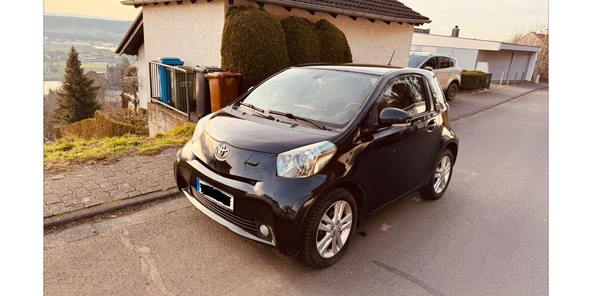 Toyota IQ 170.000 km 5.000 &euro; Linz 53545