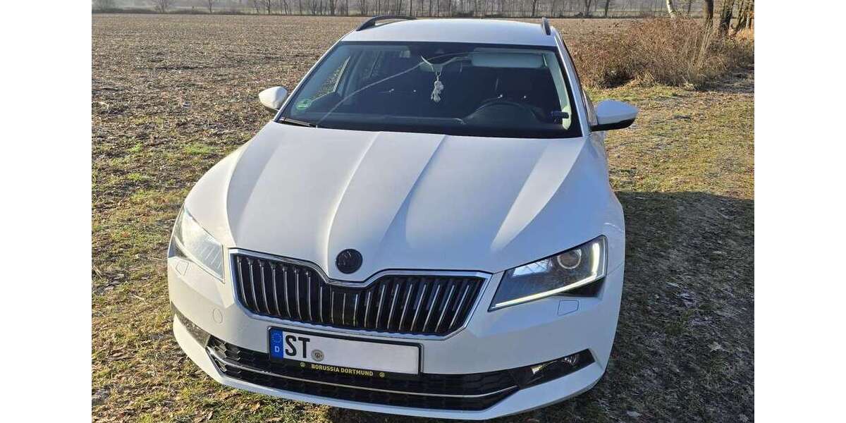 Skoda Superb 81.966 km 21.999 &euro; Emsdetten, Stadt 48282