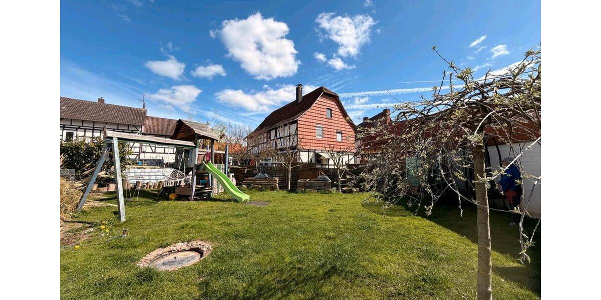 Einfamilienhaus Herleshausen - 4 Zimmer, 150 m&sup2;, 1.300&euro; | Angebot:26124290