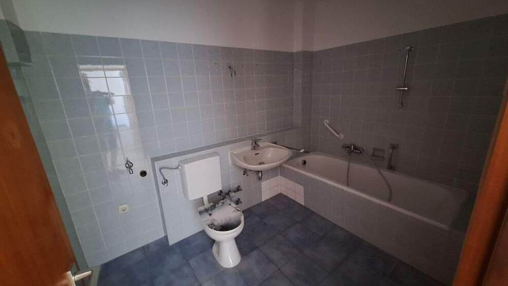 Limburgerhof - Große 2 Zimmerwohnung mit Balkon in zentraler Lage