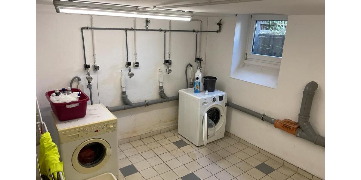 Etagenwohnung Leuna - 2.5 Zimmer, 63 m&sup2;, 581&euro; | Angebot:25988887