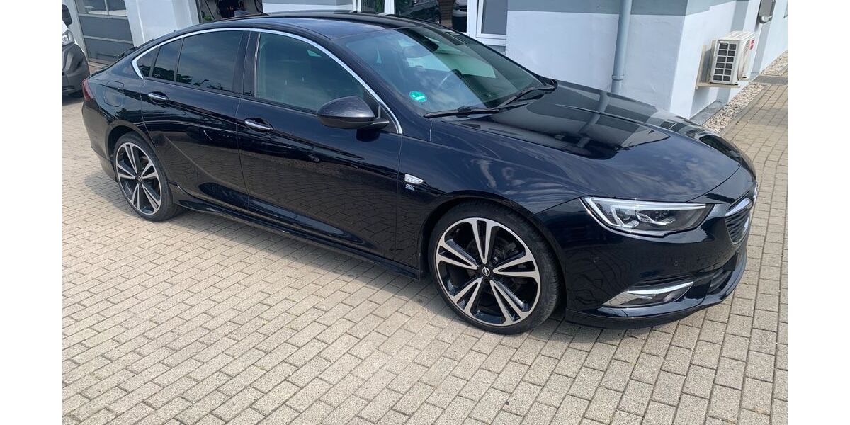 Opel Insignia 100.000 km 17.990 € Chemnitz OT Mittelbach 09224