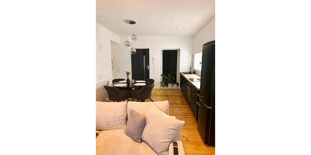 Reihenhaus Magdeburg - 2 Zimmer, 70 m&sup2;, 660&euro; | Angebot:26658324
