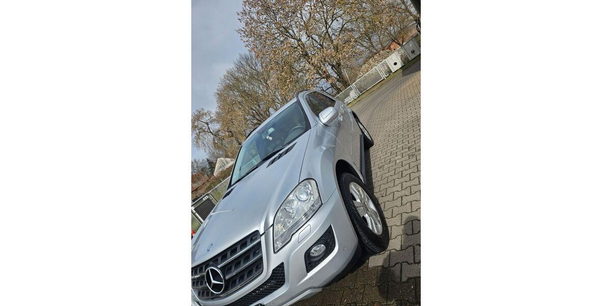 Mercedes-Benz ML 320 159.500 km 18.900 &euro; Klötze 38486