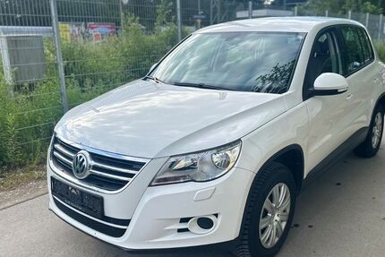 VW Tiguan 148.330 km 6.490 &euro; München 81929