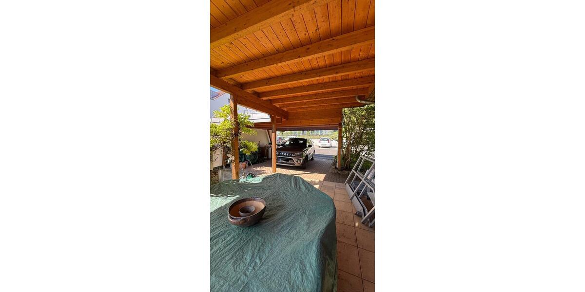 Einfamilienhaus mit Einliegerwohnung, Carport, PV, Wärmepumpe 6 zimmer