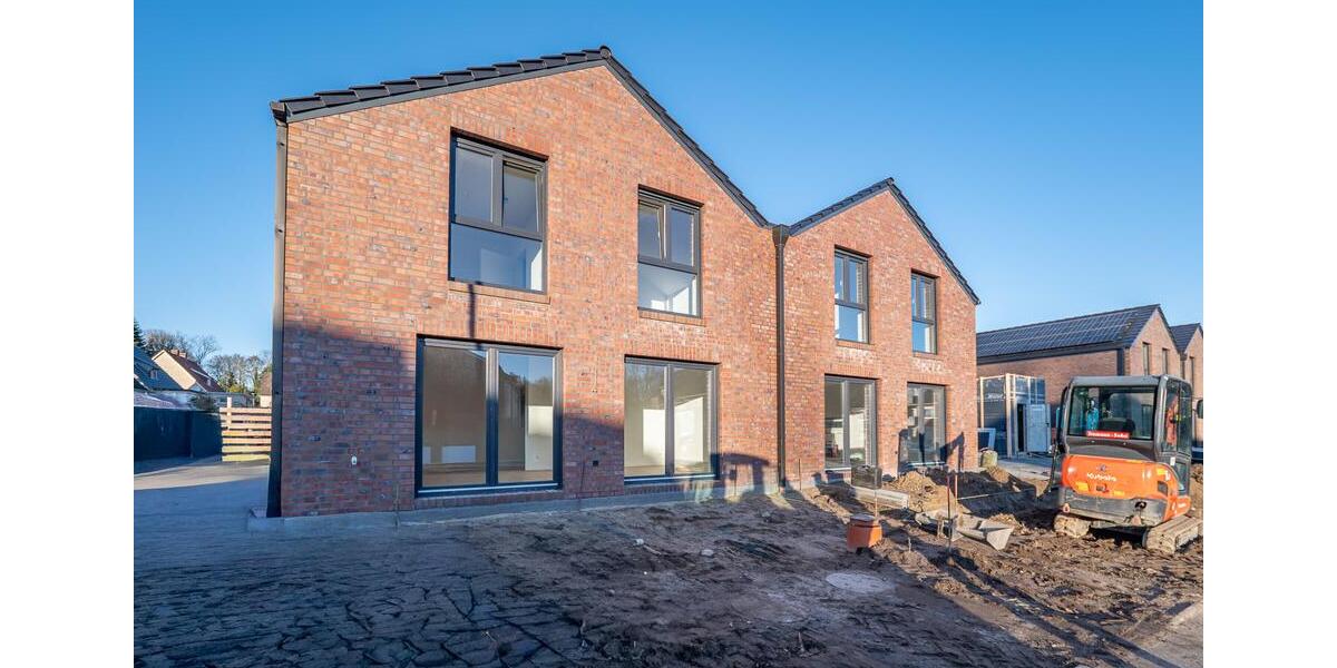 Neubau Doppelhaushälfte in zentraler aber naturnaher Lage! 4 zimmer