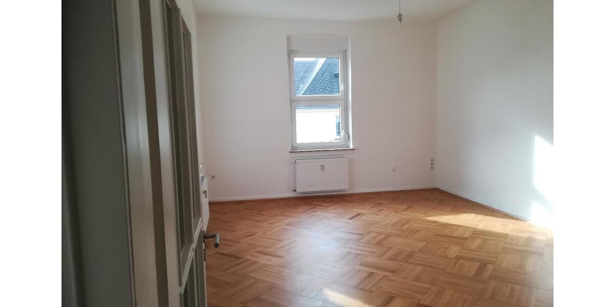 Etagenwohnung Meschede - 3 Zimmer, 88 m&sup2;, 616&euro; | Angebot:25976660