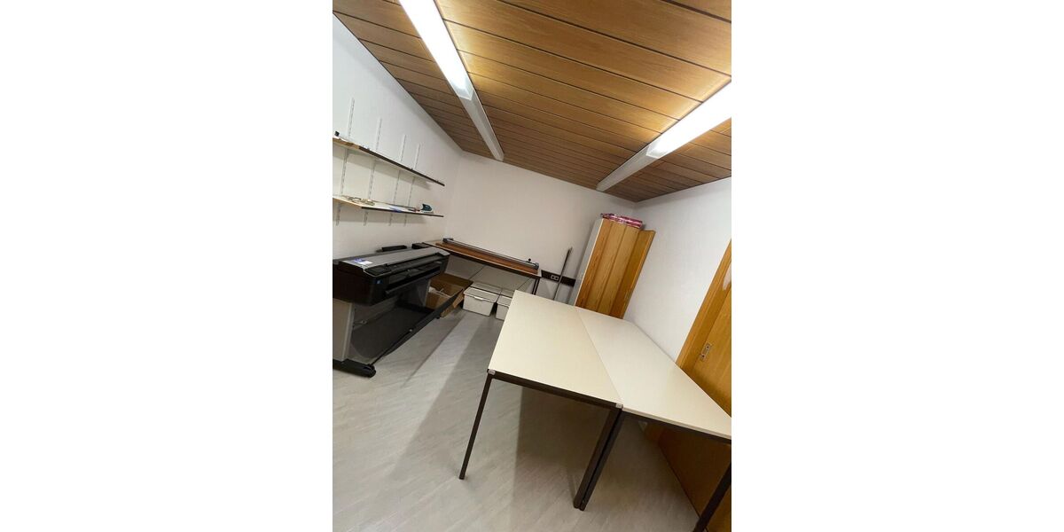 Funktionale Büro- oder Praxisfläche in Nürtingen - Gewerbeobjekt Nürtingen Neckarhausen | Angebot:27608203
