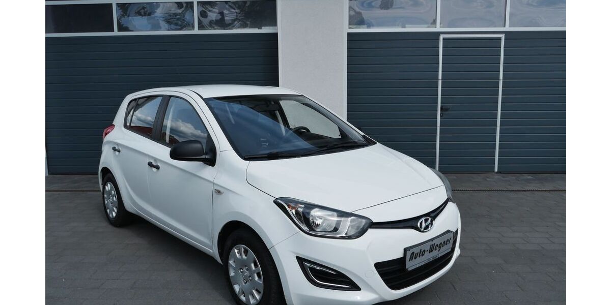 Hyundai i20 114.539 km 4.490 &euro; Rathenow 14712