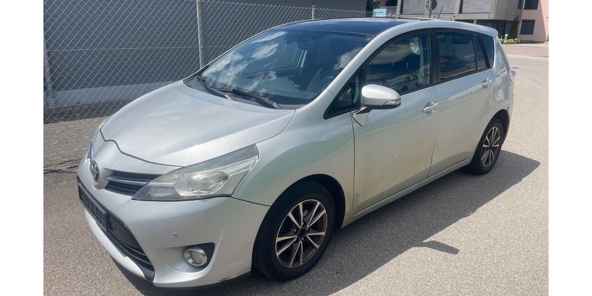 Toyota Verso 338.000 km 2.990 &euro; Offingen 89362