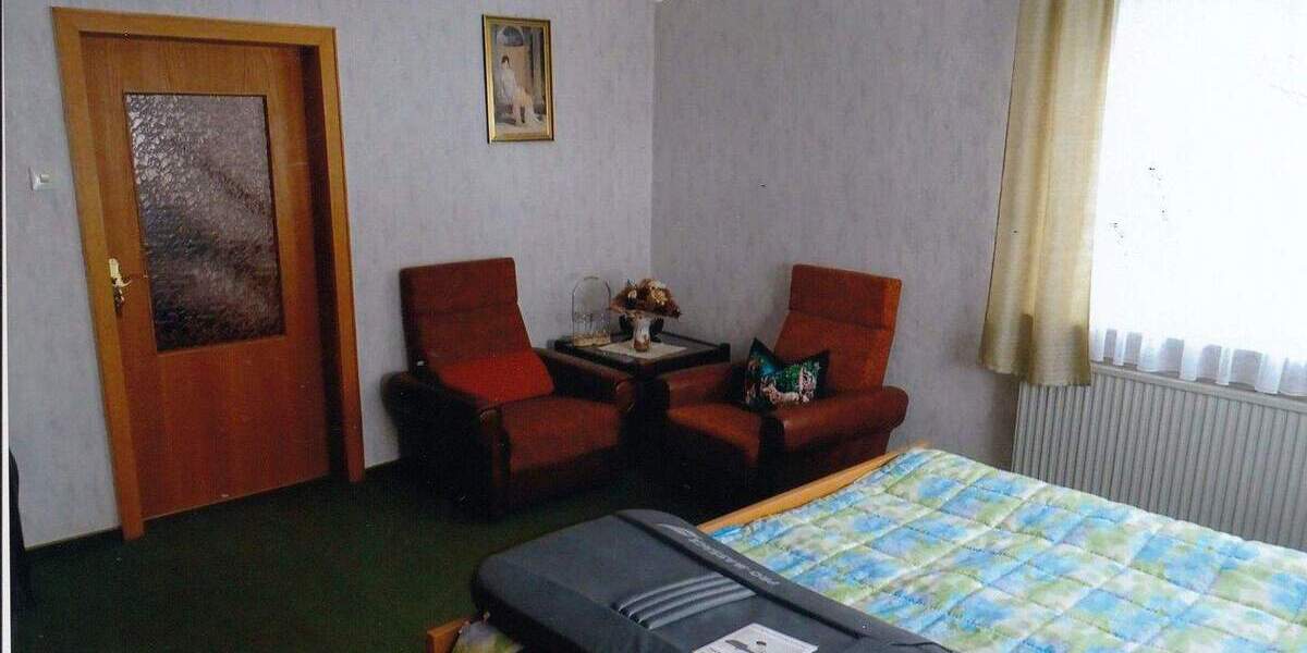 Einfamilienhaus Sachsenbrunn Stelzen - 6 Zimmer, 170 m&sup2;, 69.000&euro; | Angebot:25668296