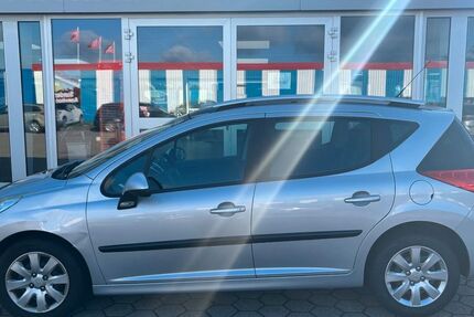 Peugeot 207 99.729 km 3.670 &euro; Winsen (Luhe) 21423