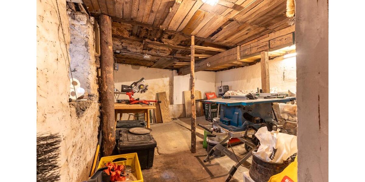 Reihenhaus Eberbach - 7 Zimmer, 165 m&sup2;, 280.000&euro; | Angebot:26701160
