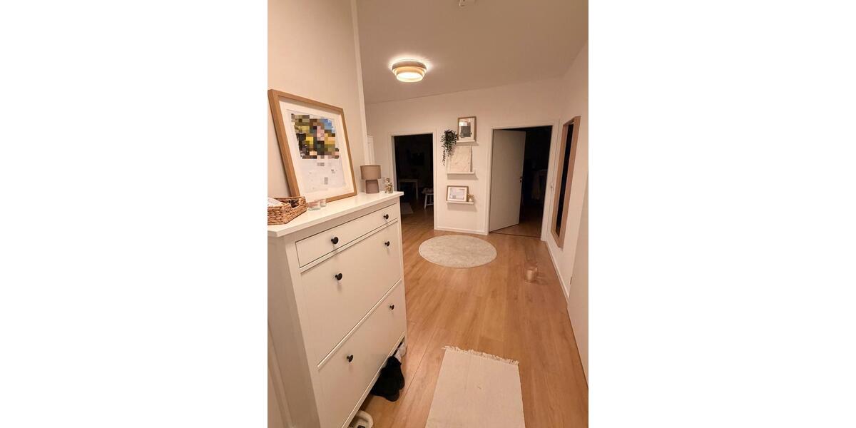 Dachgeschoßwohnung Bremerhaven Lehe - 3 Zimmer, 91 m&sup2;, 1.025&euro; | Angebot:25403714