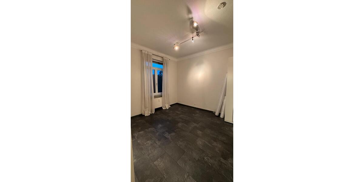 Etagenwohnung Pforzheim - 3 Zimmer, 85 m&sup2;, 215.000&euro; | Angebot:26802857