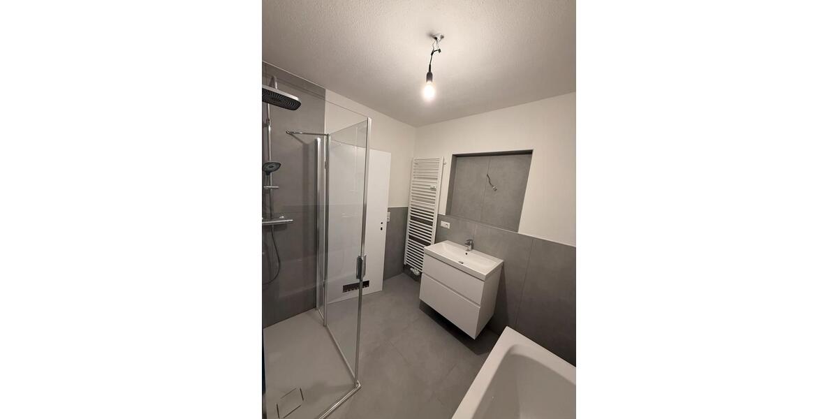 Etagenwohnung Wunsiedel - 4 Zimmer, 104 m&sup2;, 870&euro; | Angebot:25614800