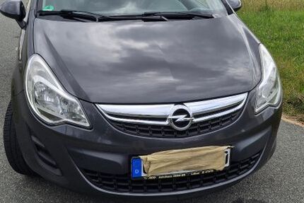Opel Corsa 85.000 km 3.200 &euro; Löbau / Großdehsa 02708