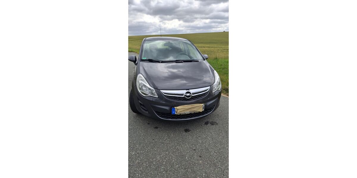 Opel Corsa 85.000 km 3.200 &euro; Löbau / Großdehsa 02708