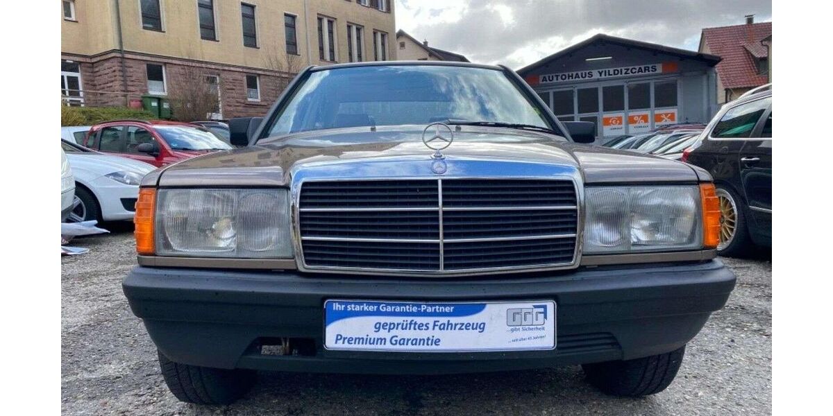 Mercedes-Benz 190 176.500 km 6.666 &euro; Altensteig 72213