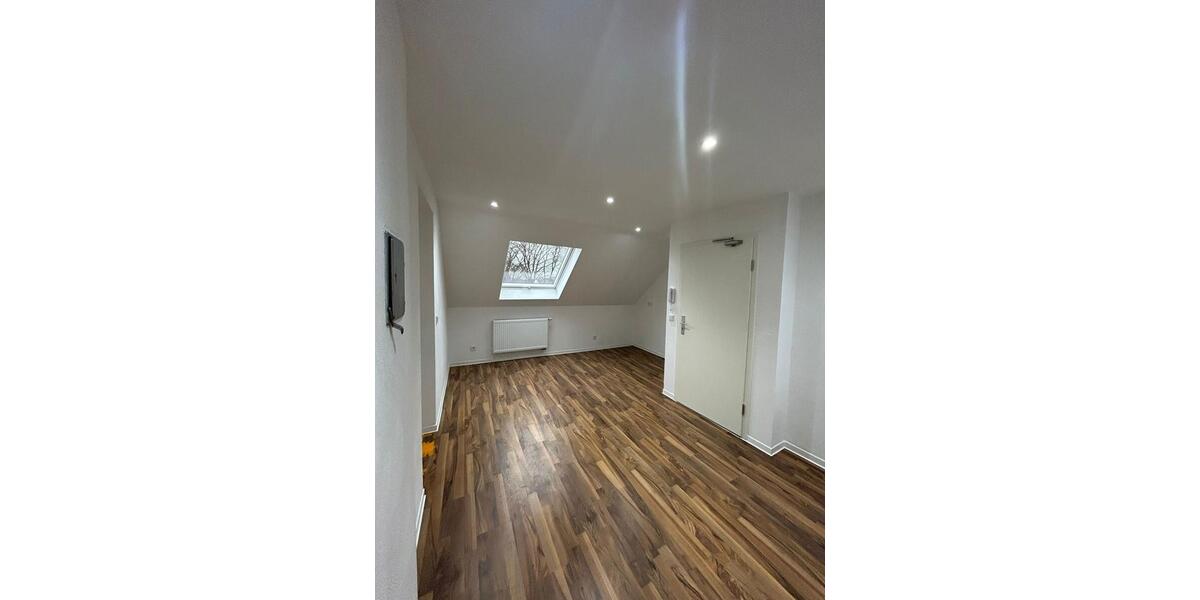 Dachgeschoßwohnung Friedrichsthal - 2 Zimmer, 70 m&sup2;, 600&euro; | Angebot:24610826