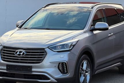 Hyundai Grand Santa Fe 155.000 km 17.999 &euro; Völklingen 66333