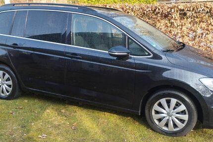 VW Touran 129.500 km 13.700 &euro; Altenholz 24161