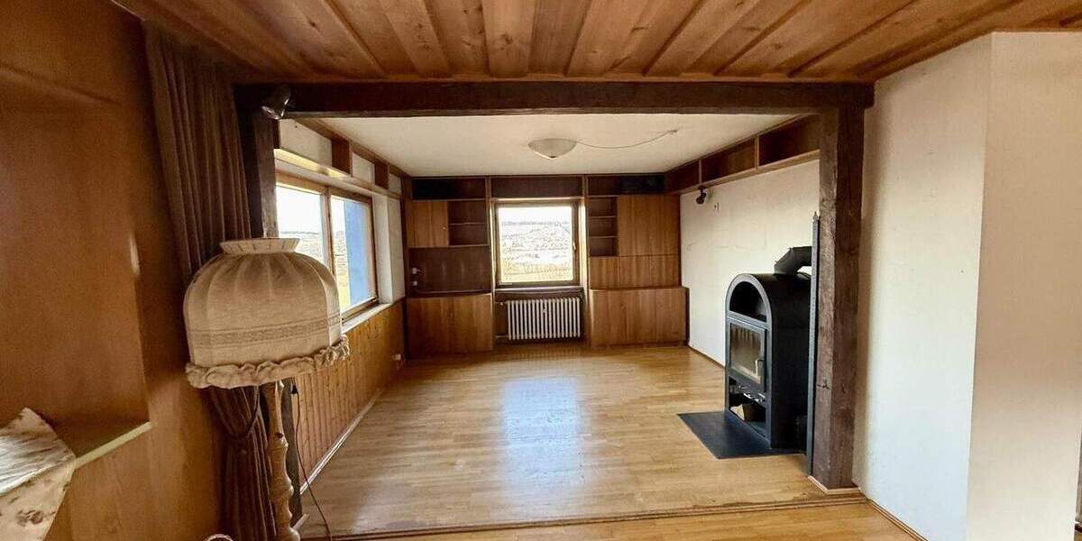 Einfamilienhaus Hammelburg Pfaffenhausen - 4 Zimmer, 165 m&sup2;, 220.000&euro; | Angebot:25835324