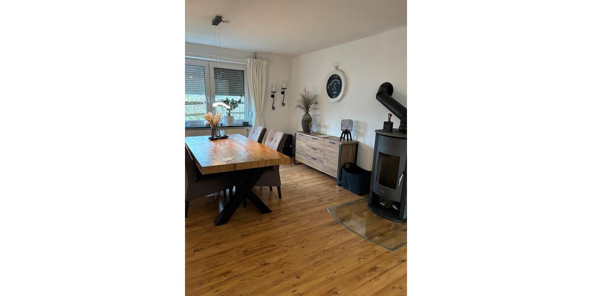 Einfamilienhaus Friedeburg - 5 Zimmer, 135 m&sup2;, 299.000&euro; | Angebot:26238071