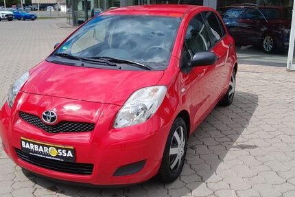 Toyota Yaris 114.400 km 2.800 &euro; Artern 06556