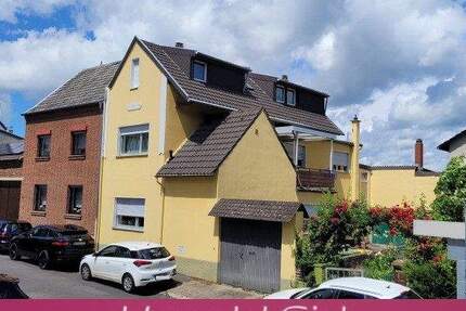 7-ZIMMERHAUS MIT 3 BÄDERN, 2 GARAGEN UND GROSSEM GARTEN. AUCH ALS MEHRGENERATIONENHAUS NUTZBAR. 7 zimmer