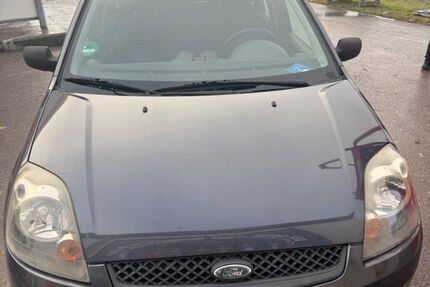 Ford Fiesta 170.000 km 2.500 &euro; Ehingen 89584