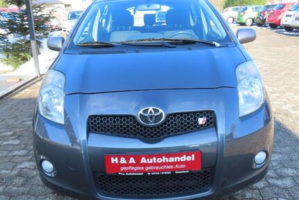 Toyota Yaris 210.200 km 2.999 &euro; Geestland 27607
