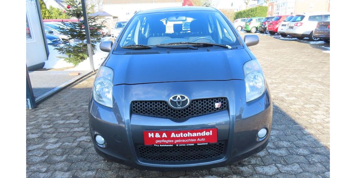 Toyota Yaris 210.200 km 2.999 &euro; Geestland 27607