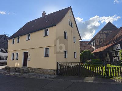 WOHNIDYLLE MIT PLATZ, GARTEN UND RUHE - Einfamilienhaus Rhönblick | Angebot:26508189