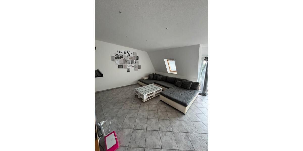 Dachgeschoßwohnung Handewitt - 2 Zimmer, 60 m&sup2;, 650&euro; | Angebot:25328453