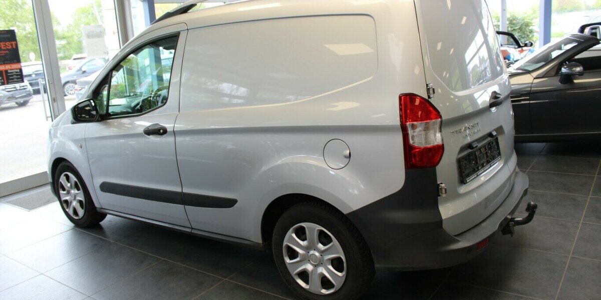 Ford Transit Courier 1.5 8V TDCi EcoBlue - AHK - Klima 97.432 km 8.980 &euro; Euskirchen 53881